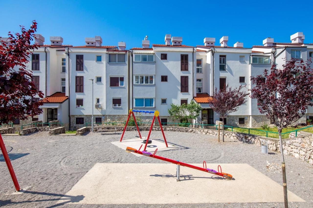 Apartment Kvarner View Кострена Экстерьер фото